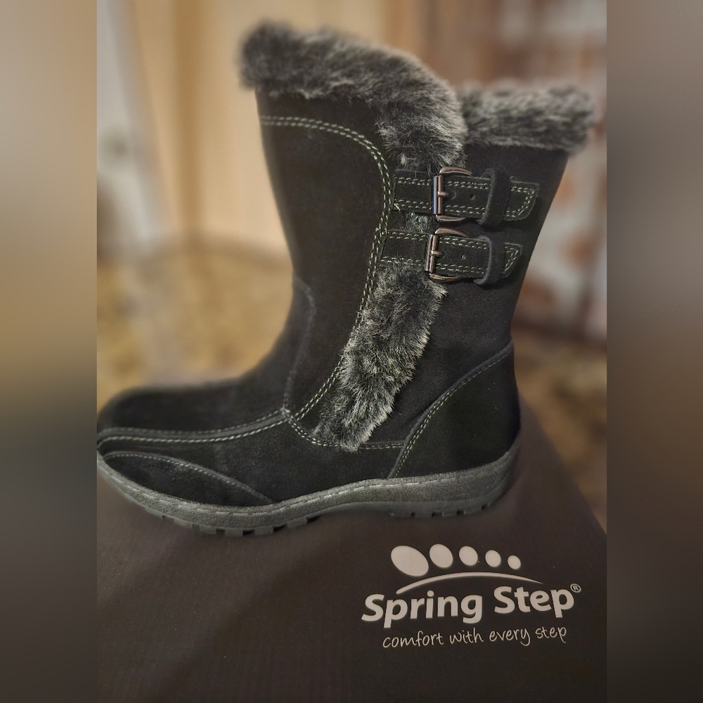 Spring Step Women’s Achieve, Black Winter Boot.